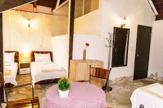 Гостевой дом Tivat Star Тиват Стандартный трехместный номер-8