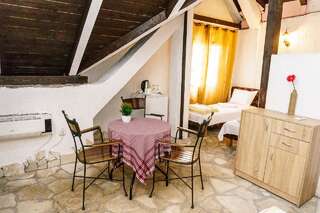 Гостевой дом Tivat Star Тиват Стандартный трехместный номер-9