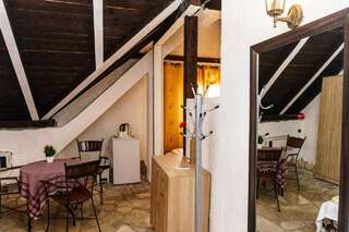 Гостевой дом Tivat Star Тиват Стандартный трехместный номер-11