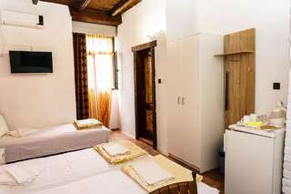 Гостевой дом Tivat Star Тиват Стандартный трехместный номер-14