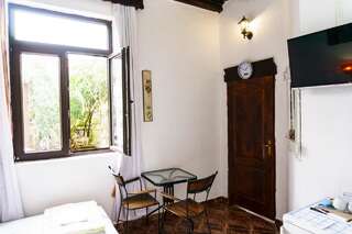 Гостевой дом Tivat Star Тиват Небольшой двухместный номер с 1 кроватью или 2 отдельными кроватями-4