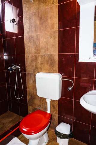 Гостевой дом Tivat Star Тиват Стандартный трехместный номер-19